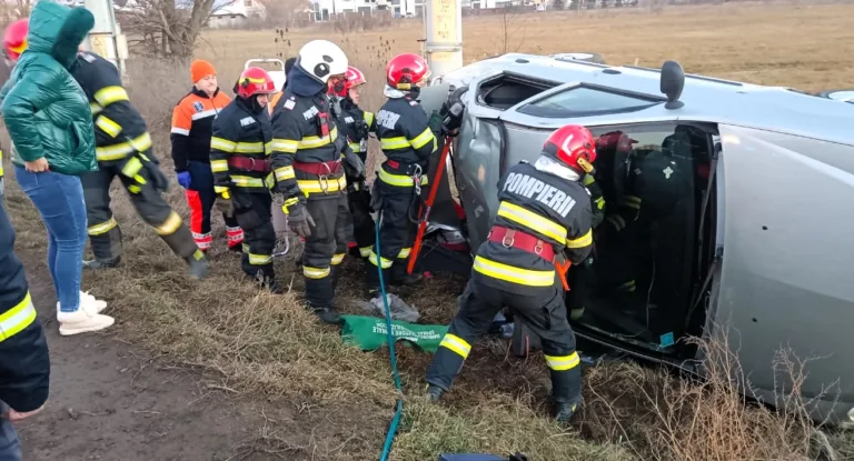 IPJ Vaslui: Accidentul de la Muntenii de Jos a fost provocat de o șoferiță din Galați