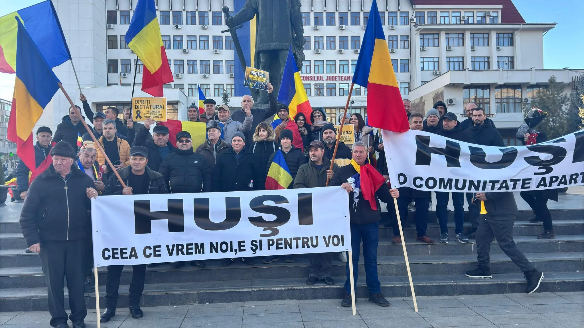 protest aur prefectura vaslui 129 jpg