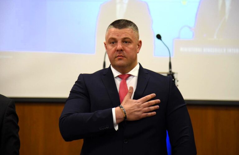 Eduard Popica a revenit în funcția de prefect al județului Vaslui. Prima declarație, după investire