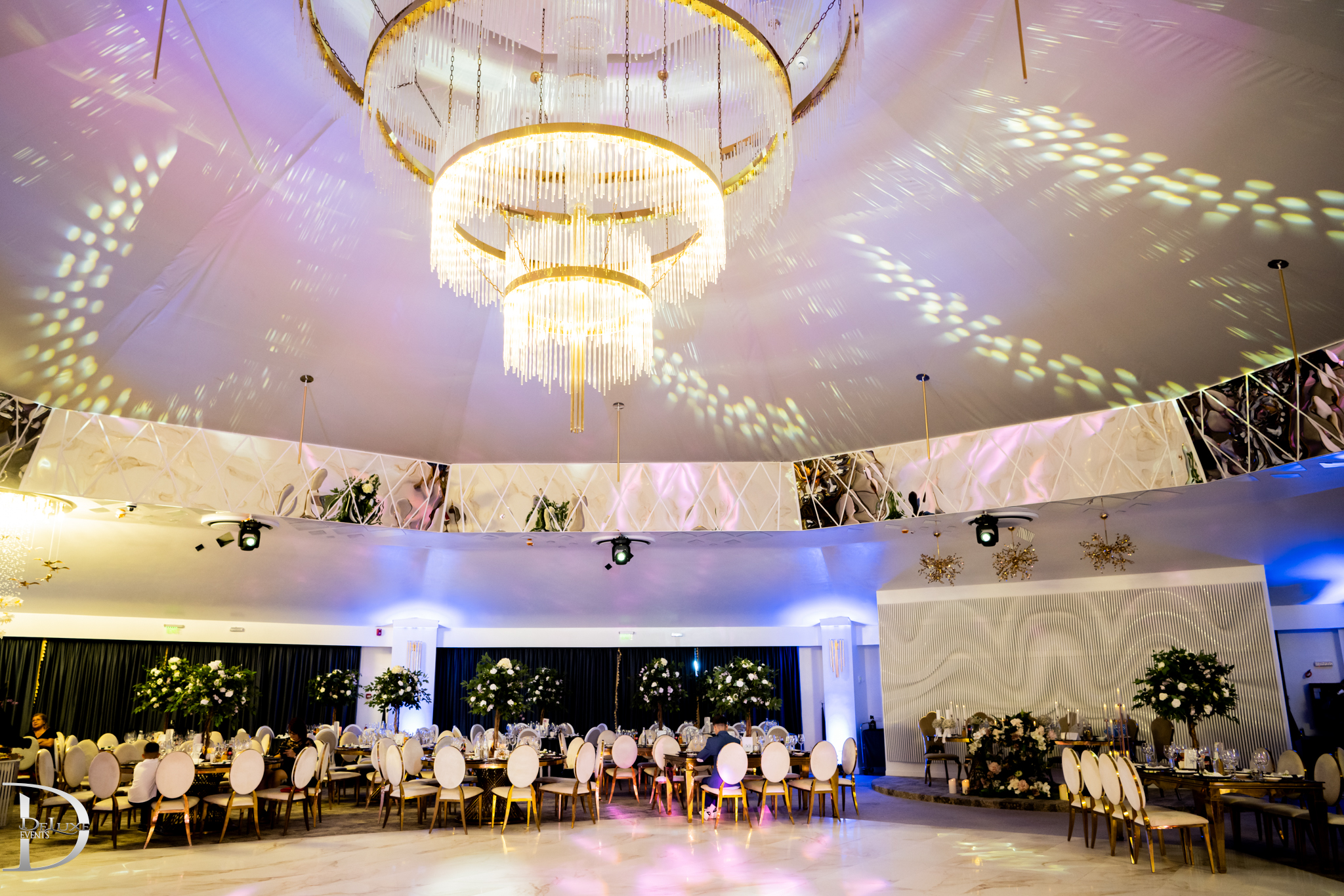 Nunta de vis, în 2025? Planificați nunta la Elite Events, cel mai exclusivist salon de evenimente din Vaslui 1 elite events 20012