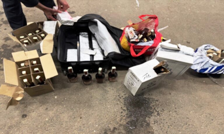 Pufuleți ”cu surprize”, descoperiți la Vama Albița. ”Surprizele” urmau să ajungă în Franța