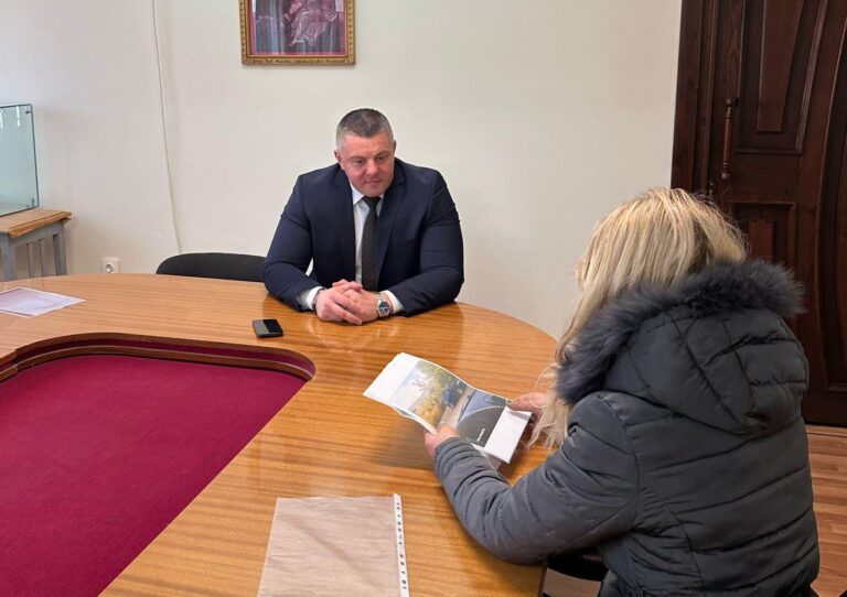 Audiențele prefectului Eduard Popica, în municipiul Huși