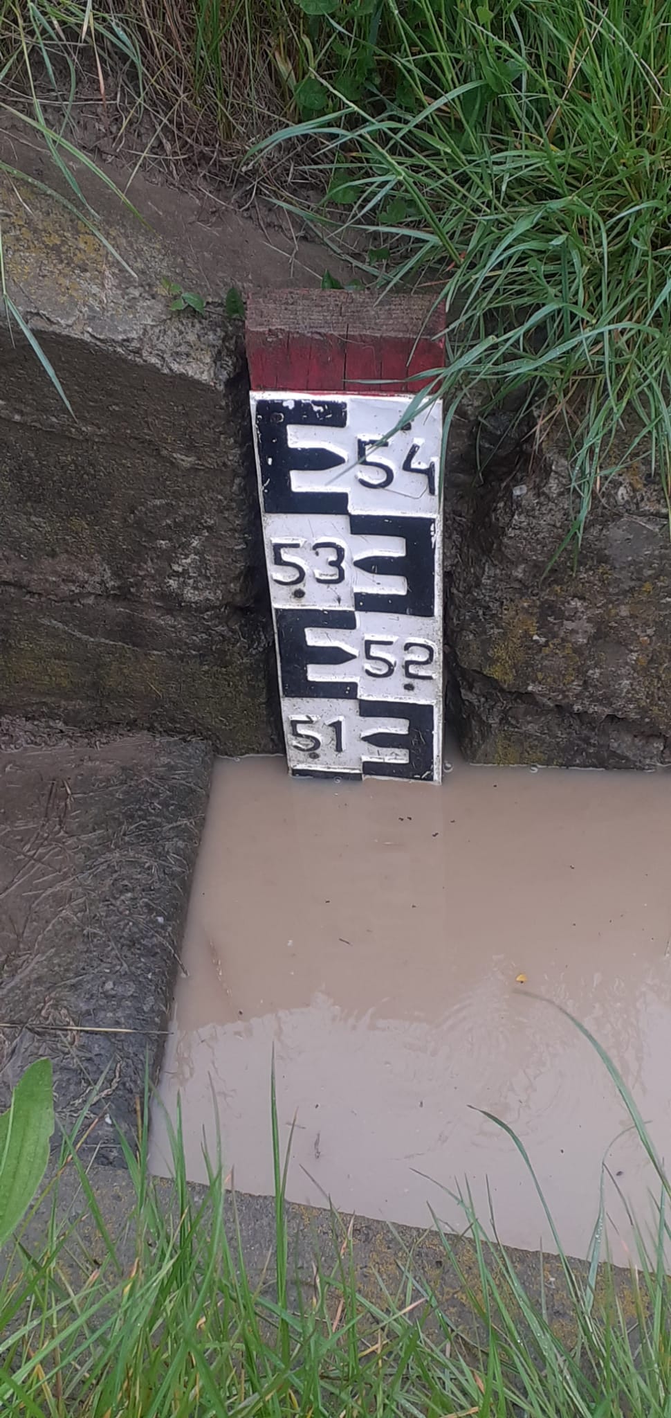 apa radeni ploaie 221