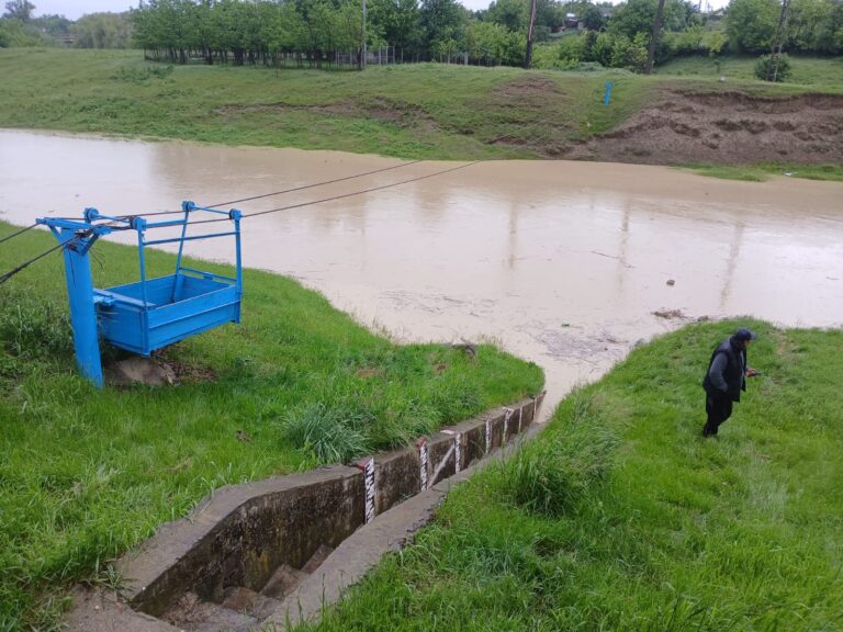 TABEI Cât a plouat noaptea trecută în județul Vaslui. Record la Delea, Dumești și Pogonești