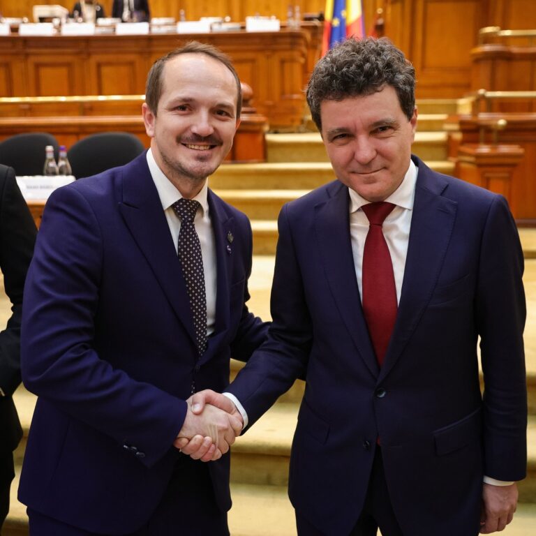 Deputatul USR de Vaslui, Mihai Botez, mesaj la investirea noului președinte: ”Am ales unul de-al nostru”