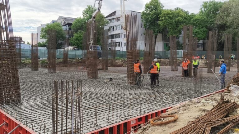 Primul bloc turn din Bârlad, de după ’89, se construiește pe strada Vasile Pârvan. Nomis 2003 construiește ROMARIO Residence (FOTO, VIDEO)