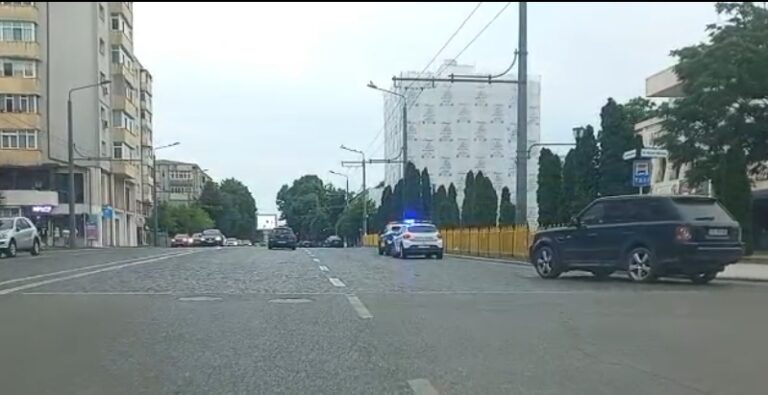 VIDEO Un șofer s-a trezit cu toată poliția pe cap, în centrul Vasluiului