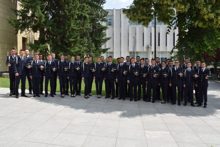 O nouă promoție de agenți de poliție, la IPJ Vaslui. Succes!