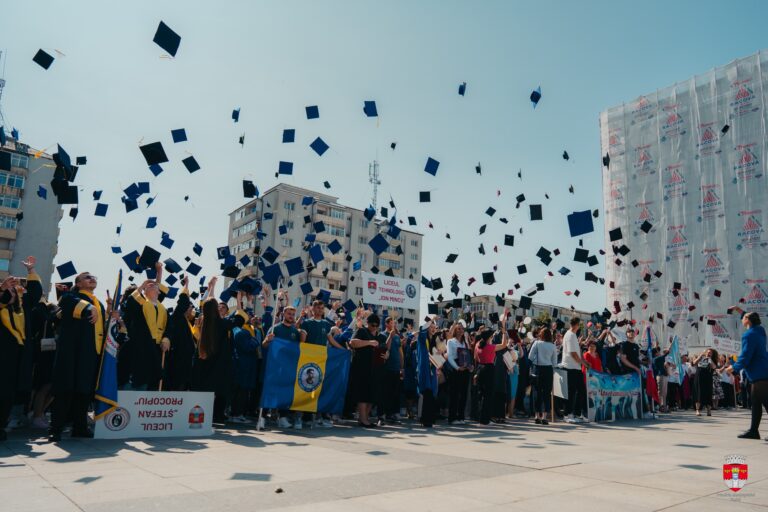 FOTO, VIDEO Ei sunt tinerii minunați ai Vasluiului! Ziua Absolventului 2025, o zi de neuitat