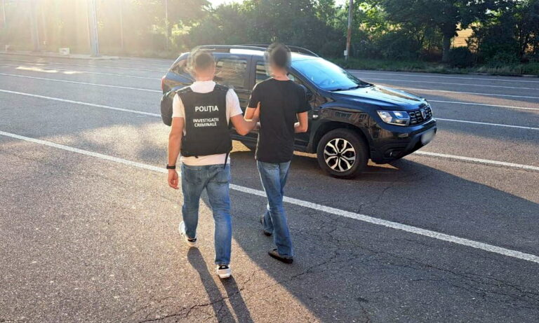 Un cetățean condamnat la 10 ani de închisoare în Germania a fost prins la Vama Albița