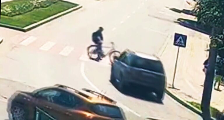 VIDEO Filmul accidentului de la ICIL, în Vaslui. Biciclistul trecea regulamentar. IPJ Vaslui, ultimele precizări
