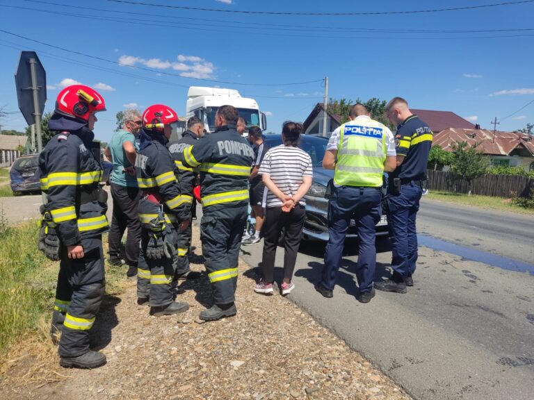 Un TIR a izbit din spate două autoturisme care frânaseră, pe DE 581. S-a întâmplat la Bârlad