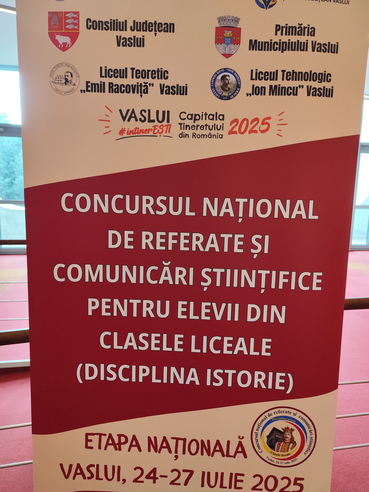 Ciprian Trifan, președintele CJ Vaslui, la Concursul Național de Referate și Comunicări Științifice: ”România are nevoie de fiecare tânăr” 1 concurs national referate 23