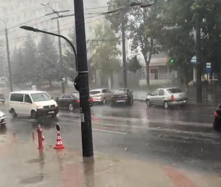 Se schimbă vremea, de duminică seara. Vin ploi abundente, la munte va ninge