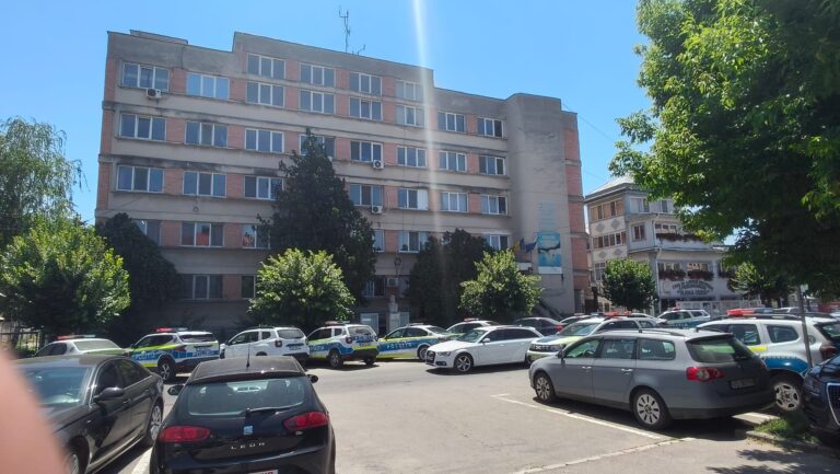 Un tânăr din Bârlad a furat telefonul unei minore, pe strada Colonel Simionescu Sava