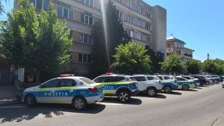 Tânăr din Iana, reținut după ce a fost prins băut și fără permis la volanul unui tractor neînmatriculat