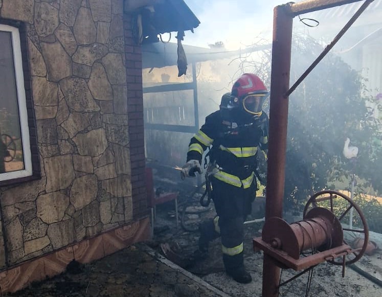 Incendiu, joi după-amiază, în satul Secuia, lângă Vaslui