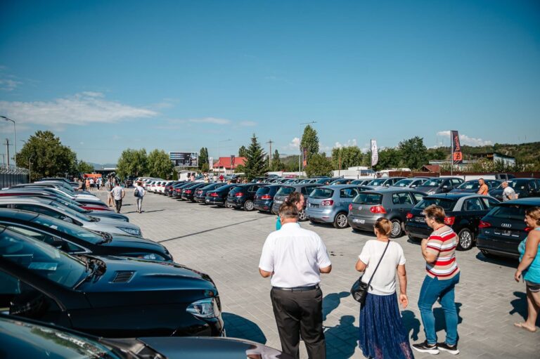 Parc auto modern, la doar câteva ore de Vaslui: AutoBune.ro, din Onești, oferă mașini verificate, livrare gratuită și finanțare fără avans