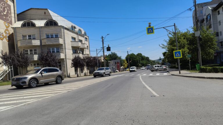 Șofer moldovean, fără permis, prins pe străzile din Huși