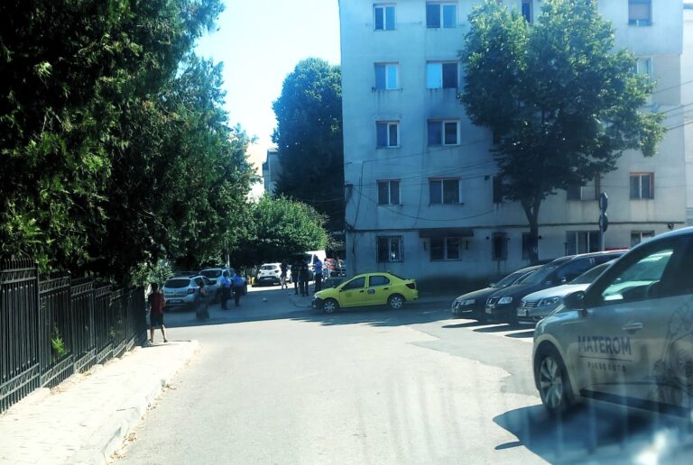 UPDATE IPJ Deces persoană bloc 46, Vaslui: Bărbatul de 52 de ani nu prezenta semne de violență