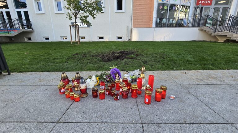 În memoria micutului Răzvan Andrei, decedat in centrul Vasluiului, Primăria anulează toate evenimentele din oraș