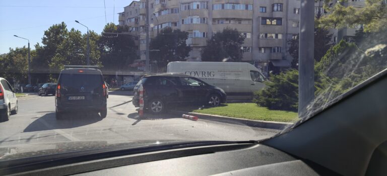 Accident stupid in Crucea Gării, la Vaslui