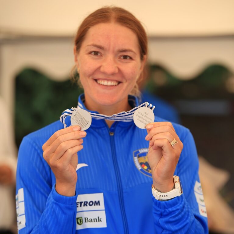 Vasluianca Adriana Adam este vicecampioană mondială la canotaj, în China, la Campionatele Mondiale de canotaj