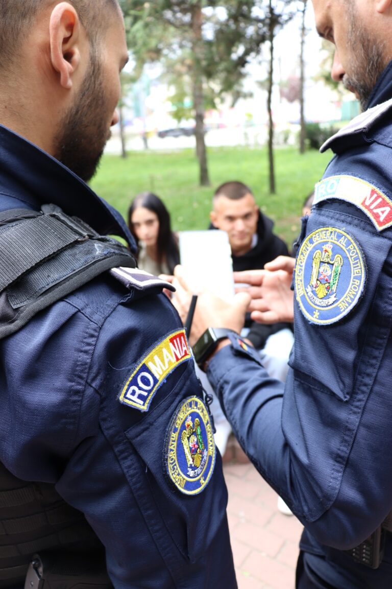 Razie a Poliției în zona liceelor din Bârlad. ”Recoltă” bogată de elevi absenți de la ore