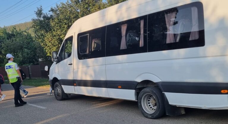 Microbuzele școlare vasluiene, la control! Ce au descoperit oamenii legii