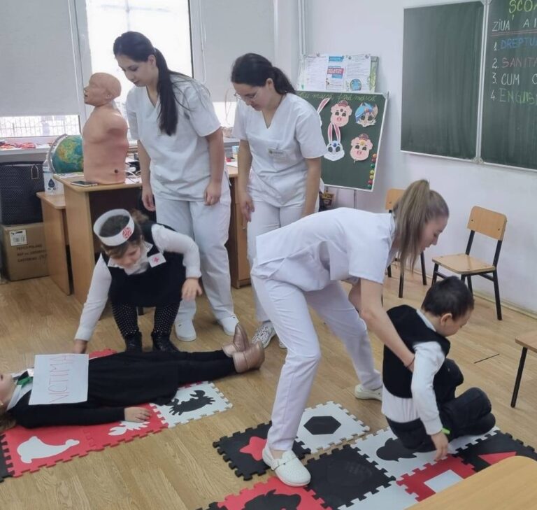 Continuă înscrierile la Școala Postliceală Sanitară ”Radu Miron” Vaslui. Absolvenți de liceu, cu sau fără bacalaureat