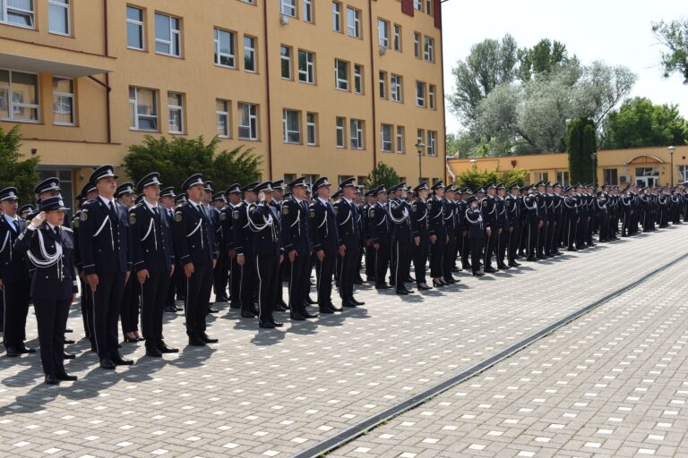 IPJ Vaslui continuă recrutarea candidaților pentru școlile de agenți de poliție. Mai sunt câteva zile