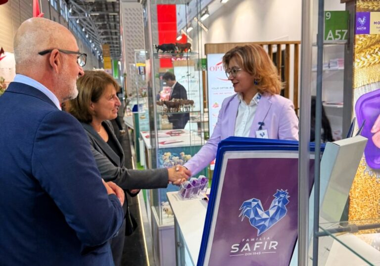 Holding Familia SAFIR este, în aceste zile, la târgul Anuga Food Fair 2025. Vizită plăcută a ambasadoarei României în Germania