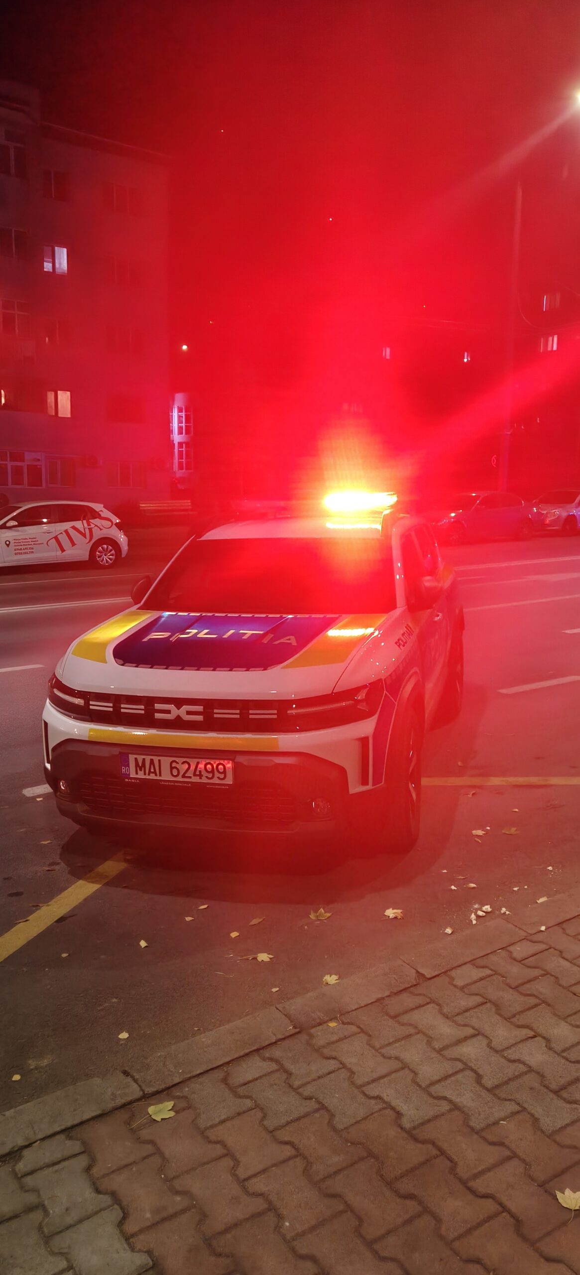 FOTO, VIDEO Intervenție pe strada Traian, la Vaslui, persoană blocată în casă 6 IMG20251101195656 scaled