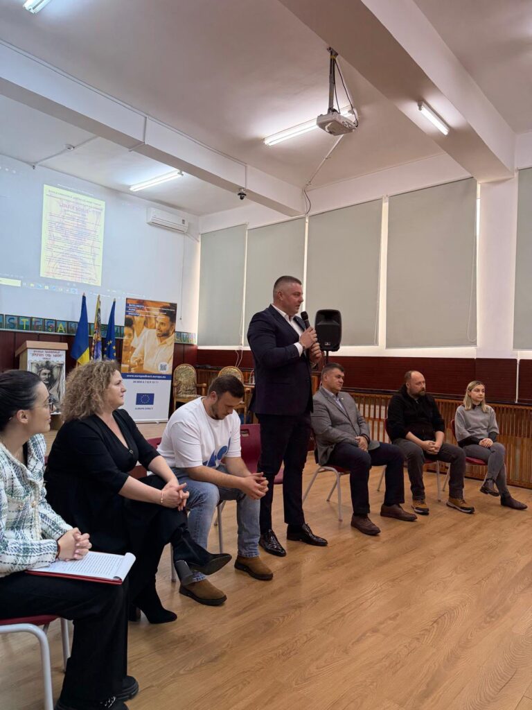 Prefectul județului Vaslui s-a reîntors la anii copilăriei. Surpriză la Școala ”Ștefan cel Mare” Vaslui