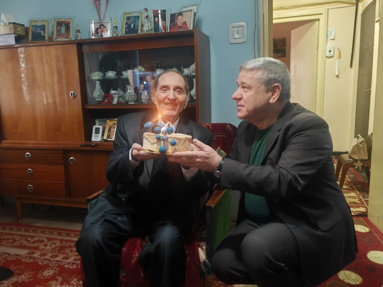 Figură emblematică a Bârladului, profesorul Gruia Novac a împlinit 90 de ani de viață