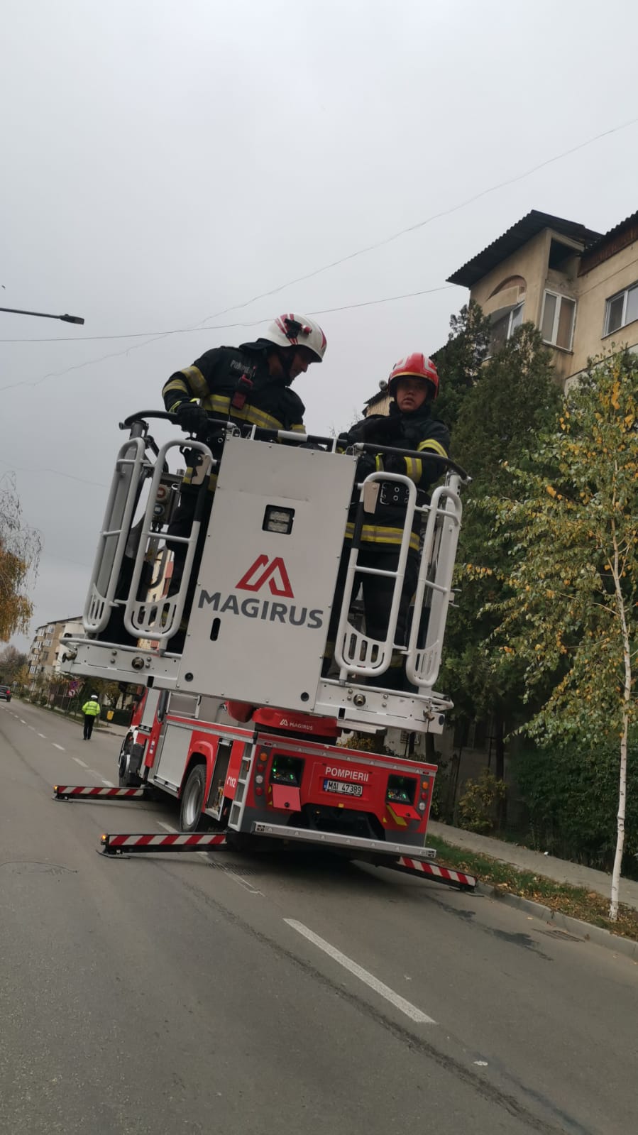 pompieri isu autoscara barlad 11