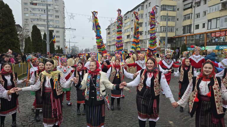 GALERIE FOTO Mii de vasluieni au petrecut la Festivalul Datinilor și Obieciurilor de Iarnă, Vaslui, 2025