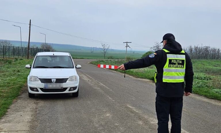 Un minor a fost depistat la volanul unei mașini de Germania, la Fălciu