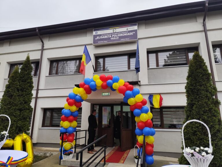 Centrul Școlar ”Elisabeta Polihroniade” Vaslui a împlinit 50 de ani de activitate