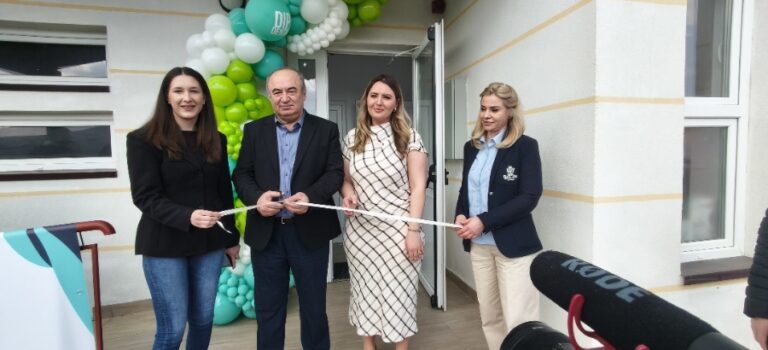 La Băcești, s-a inaugurat cel mai modern cabinet stomatologic din nordul județului Vaslui