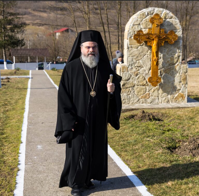 PreaSfințitul Ignatie, Episcopul Hușilor, va sluji la Mănăstirea Bujoreni, vineri