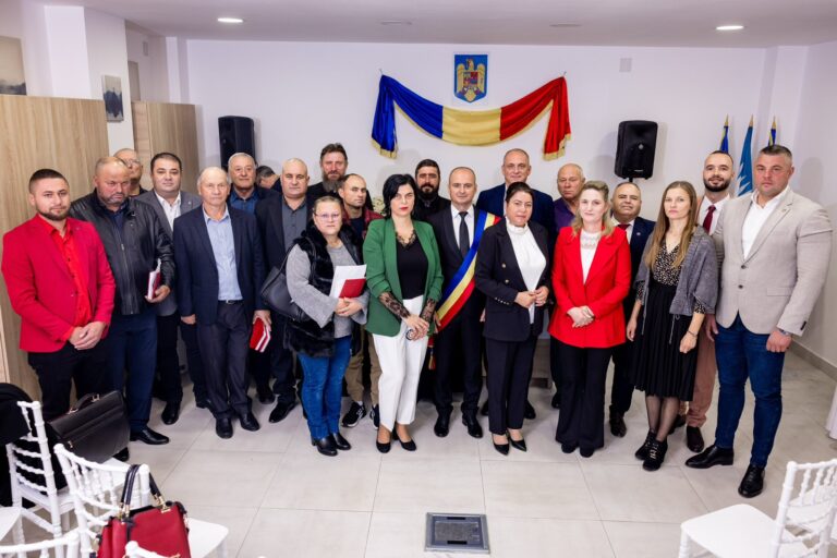 Ionuț Ghiur, primarul comunei Vinderei, alături de echipa de consilieri locali: ”Administrația trebuie făcută cu responsabilitate, nu cu spectacol”