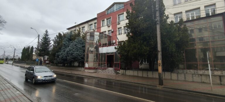 Ei sunt elevii care vor reprezenta județul Vaslui la Olimpiada Națională de Limba și Literatura Română