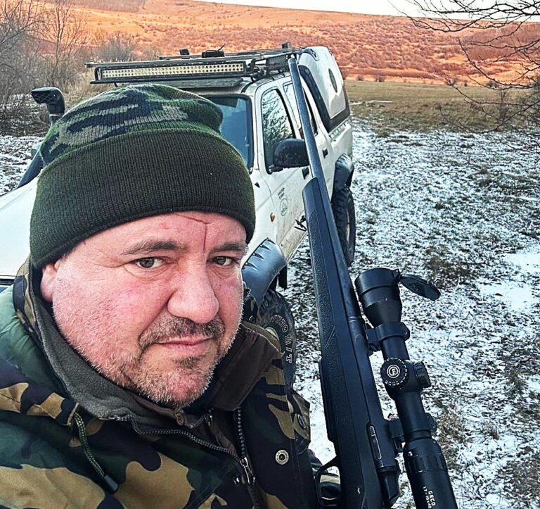 De ce s-a sinucis vânătorul Vasilică Tănasă? Vânătorii vasluieni sunt șocați!