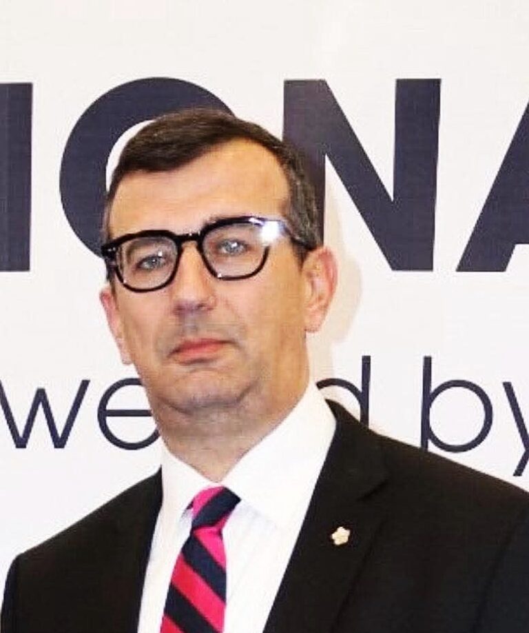 Zeci de vasluieni îl vor conduce pe ultimul drum pe Eugen Constantin, sâmbătă, la București