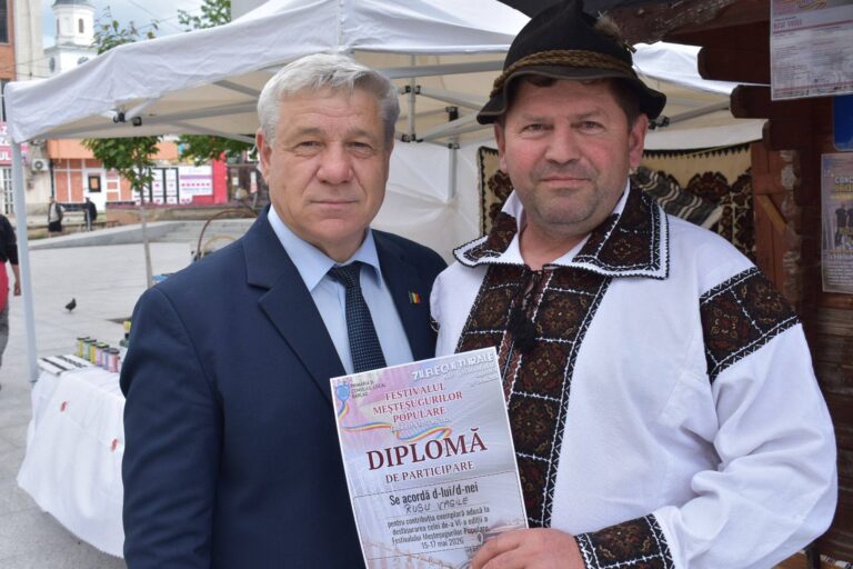 Primul weekend al Zilelor Culturale ale Bârladului s-a încheiat cu succes. Meșterii populari și artiștii au adus tradiția mai aproape de oameni