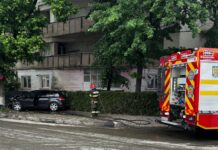 Accident la Bârlad, mașină intrată într-un copac
