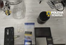 Trafic de droguri în Vaslui: doi tineri de 21 și 22 de ani, arestați preventiv