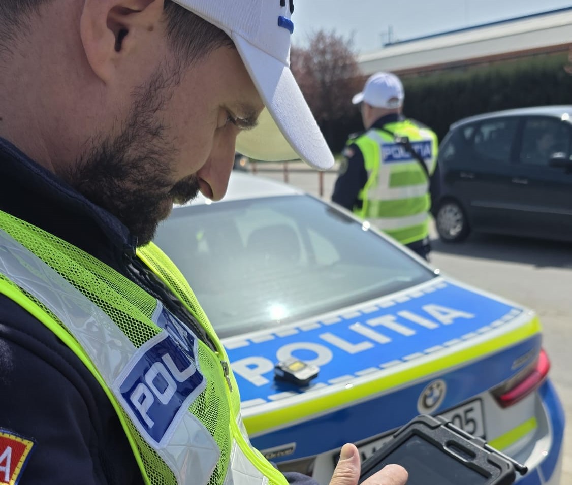 UPDATE Urmărire în trafic, Vaslui. Șoferul de 18 ani NU avea permis, este din Roșiești