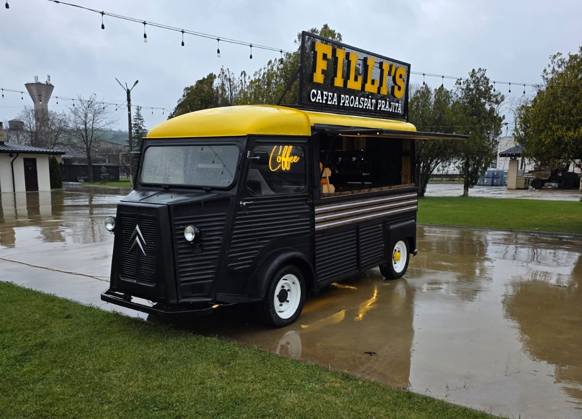 retrovan fillis 2 cafenea